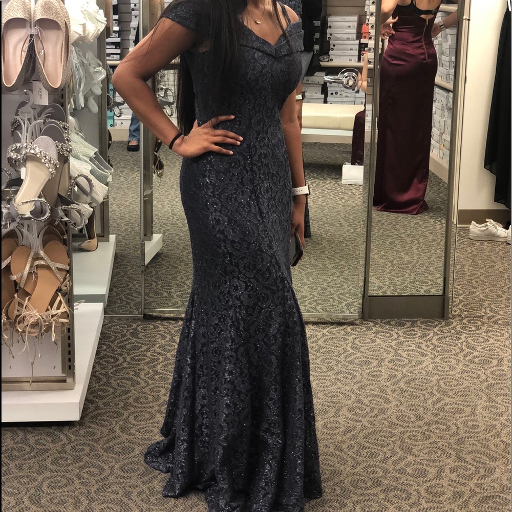 R&M Richards Short Sleeve Cold Shoulder Lace Gown - Picture 9 of 9